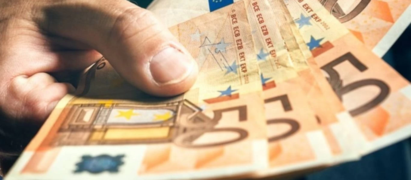 Οι μισθοί στην Ελλάδα το 2019: Με κάτω από 800 ευρώ οι μισοί εργαζόμενοι - Μείωση της ανεργίας (φωτο)